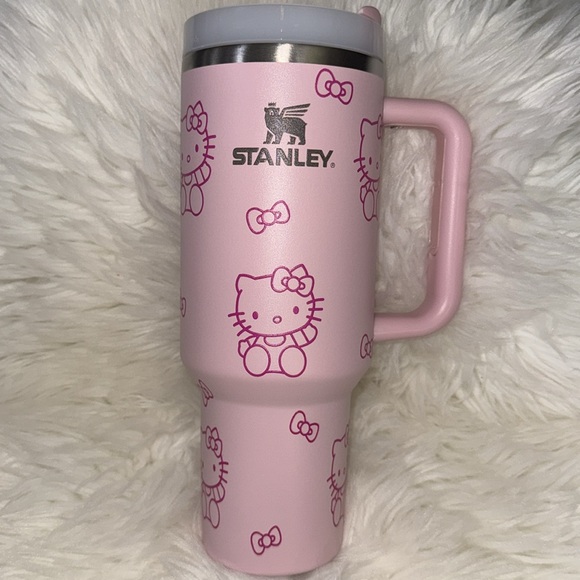 Stanley X Hello Kitty 40oz Tumbler Pink New - Picture 2 of 7